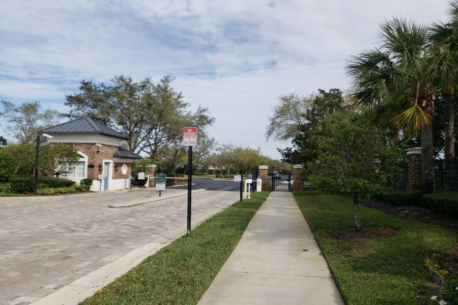 Planters Knoll Ter, Bradenton, FL 34201