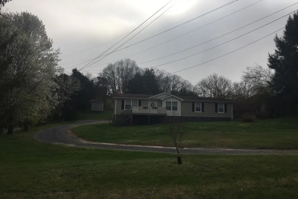 707 Old Elizabethon Highway Bluff City, TN 37618, Sullivan County