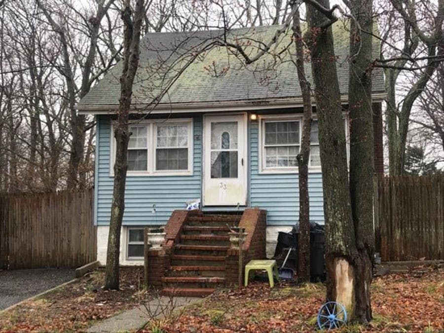 33 Malverne Rd, Sound Beach, NY, 11789, USA