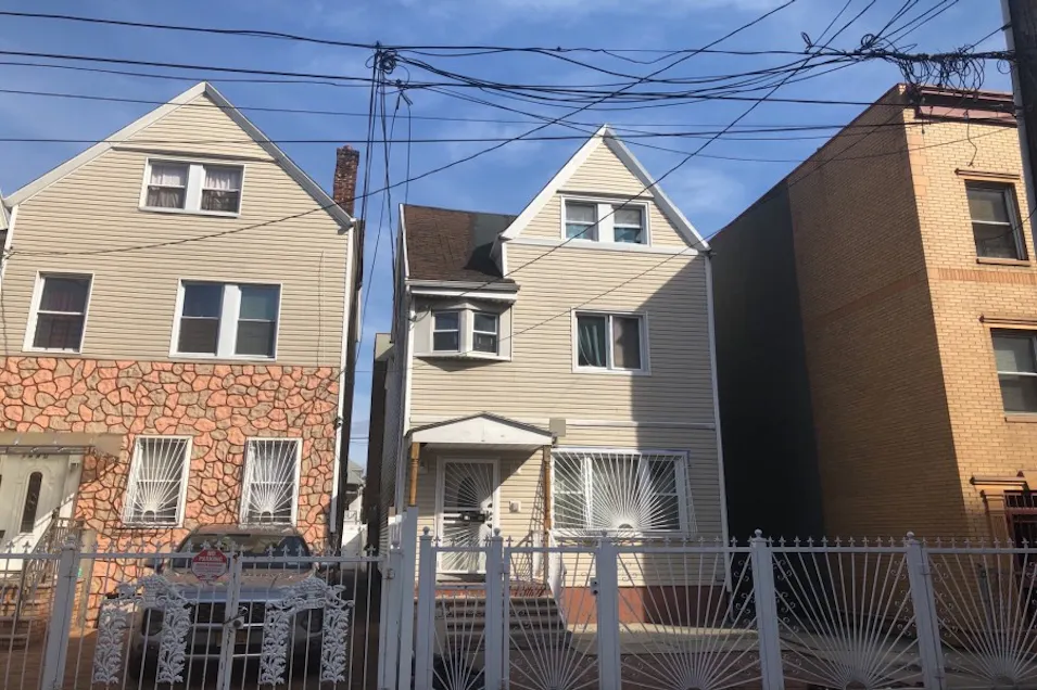1688 Monroe Avenue Bronx, NY 10457, Bronx County