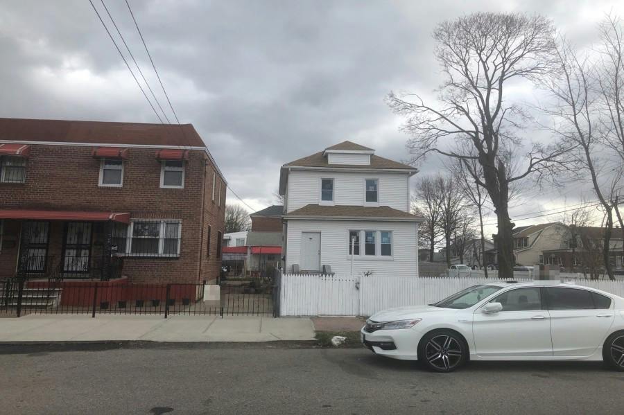 Sampson Ave, Bronx, NY 10465 #1