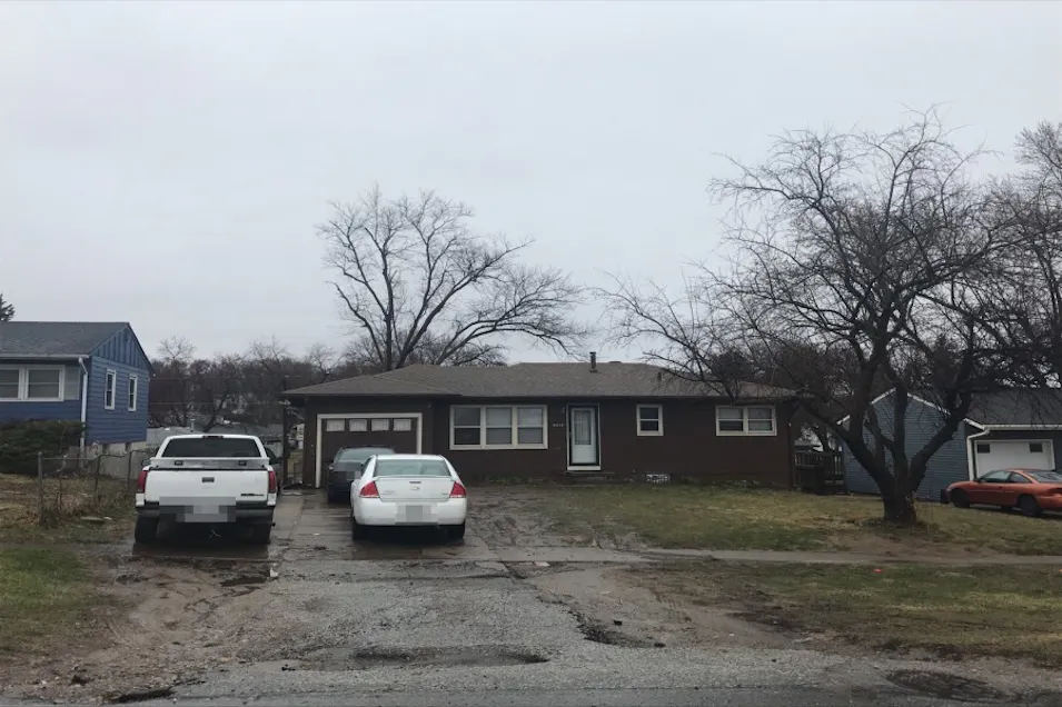 6618 Hartman Ave Omaha, NE 68104, Douglas County