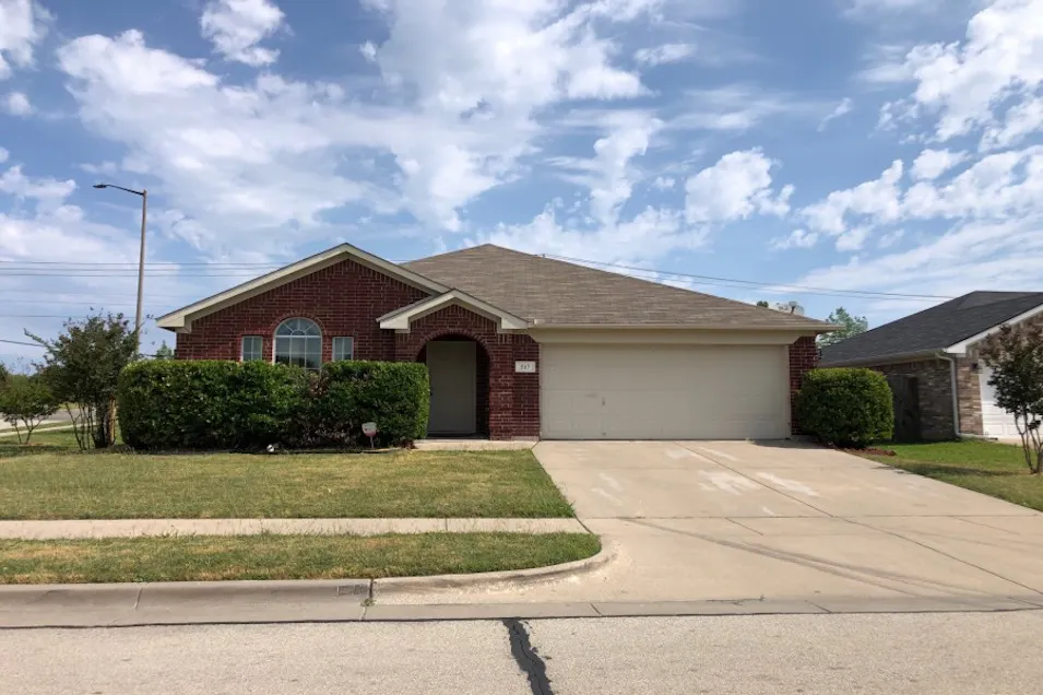 517 Fossil Hill Drive Arlington, TX 76002, Tarrant County