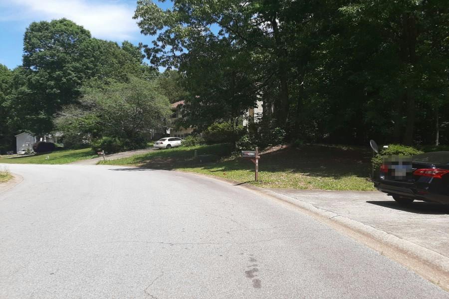Oak Stone Dr, Douglasville, GA 30135