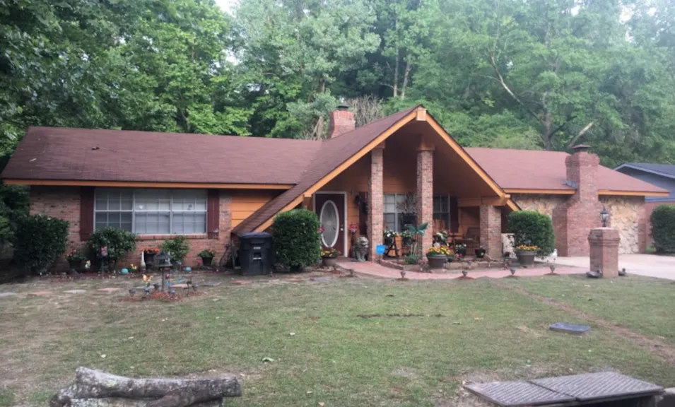 301 Greenbriar Drive Vicksburg, MS 39180, Warren County