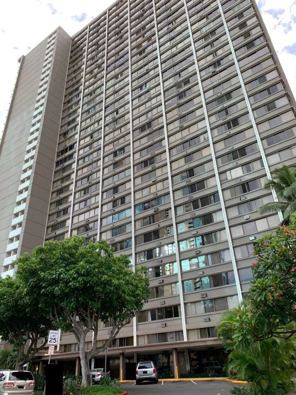 55 S Kukui St D-1003 Honolulu, HI 96813, Honolulu County