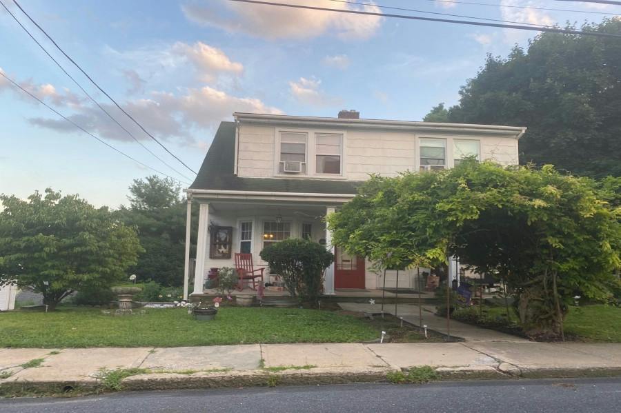Lafayette Ave, Palmerton, PA 18071