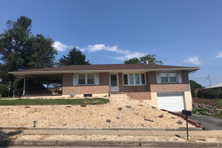 1319 Commonwealth Boulevard Reading, PA 19607, Berks County