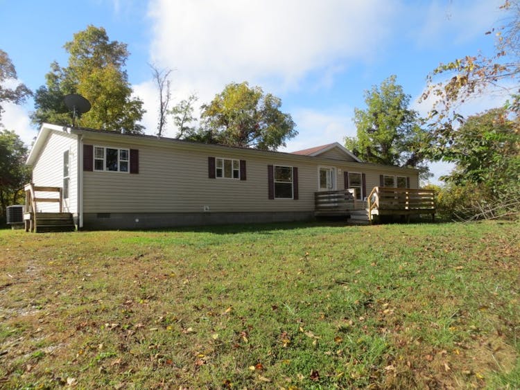 6591 County Rd 12 Proctorville, OH 45669, Lawrence County