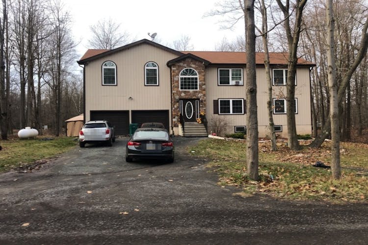 5120 Sunset Strip Aka Sunset Strip Pocono Summit, PA 18346, Monroe County