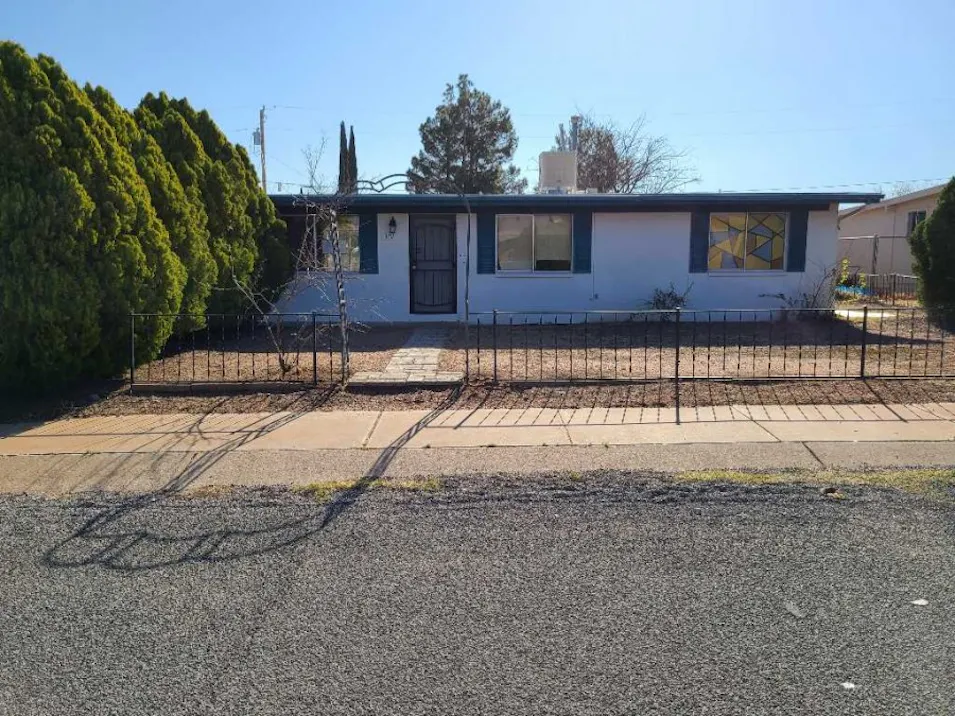 310 2nd St Huachuca City, AZ 85616, Cochise County