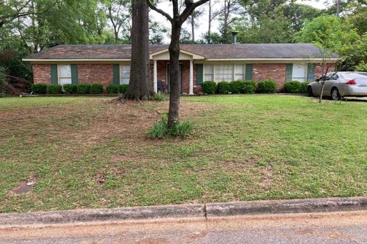 307 Davors Dr Montgomery, AL 36109, Montgomery County