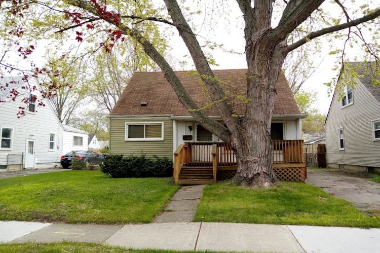 18638 Denby Detroit, MI 48240, Wayne County